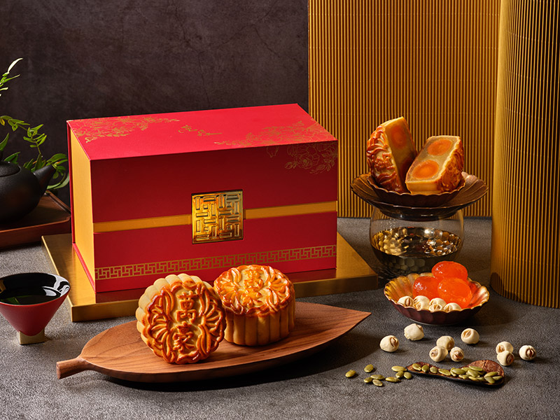 Mandarin Oriental, Macau, FAR SIDE OF THE MOON Mooncake Packaging
